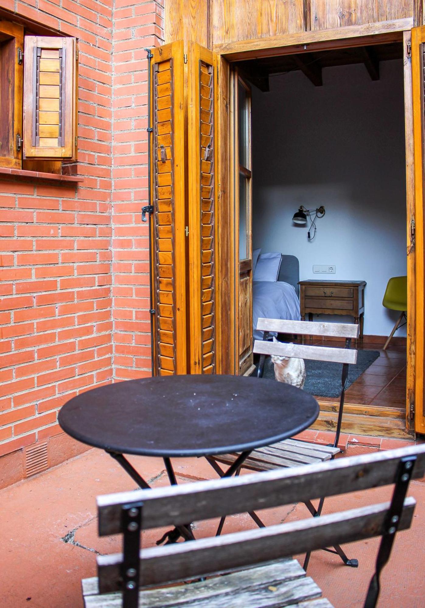 El 8 De Serranos - Bajo - Casa Con Garaje León Esterno foto